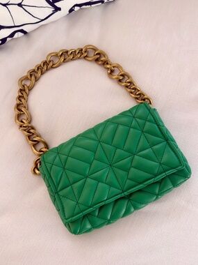 Zara Green Quilted Shoulder Bag With Chunky Gold-Tone Chain